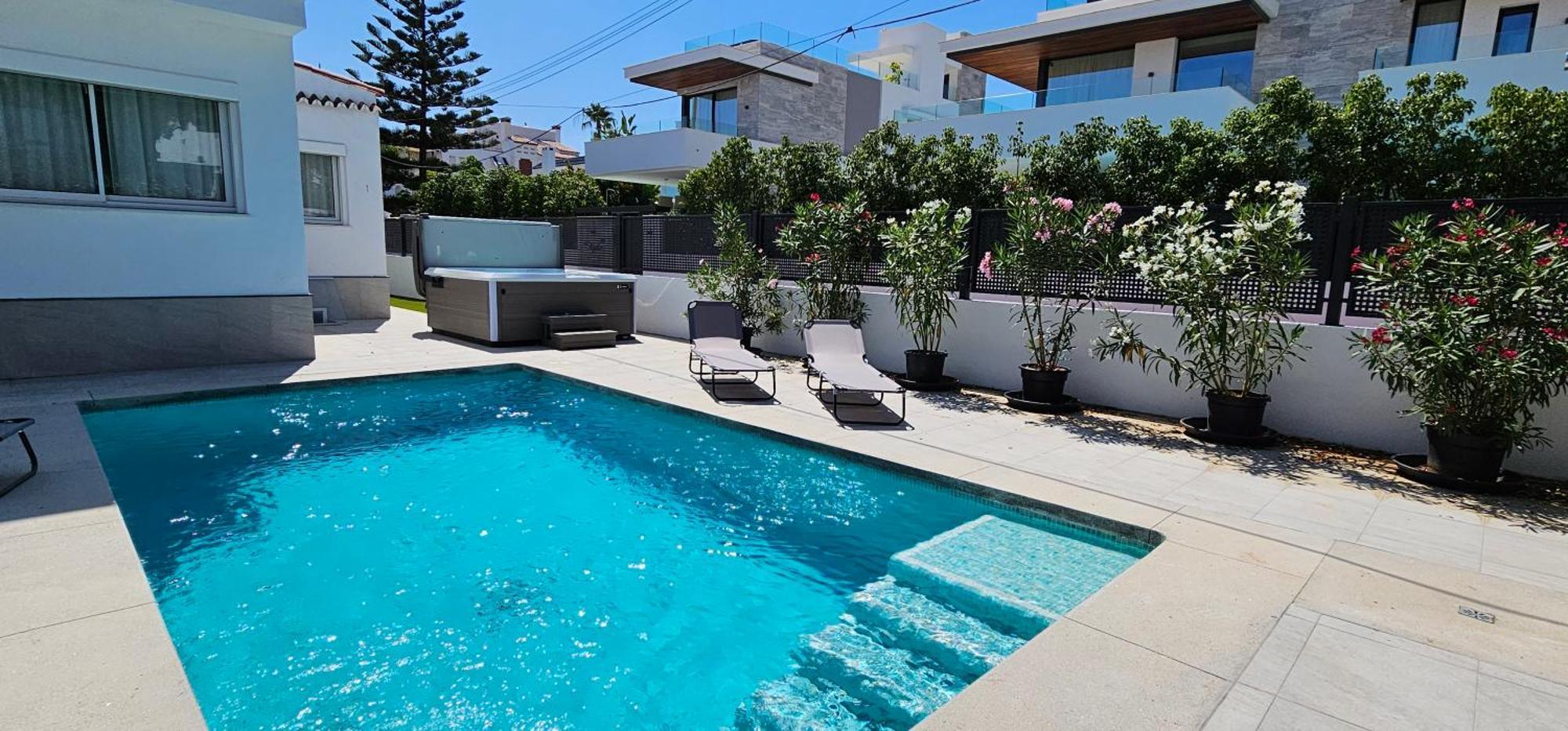 Villa 6 Bedrooms New Luxury With Private Pool And Jacuzzi